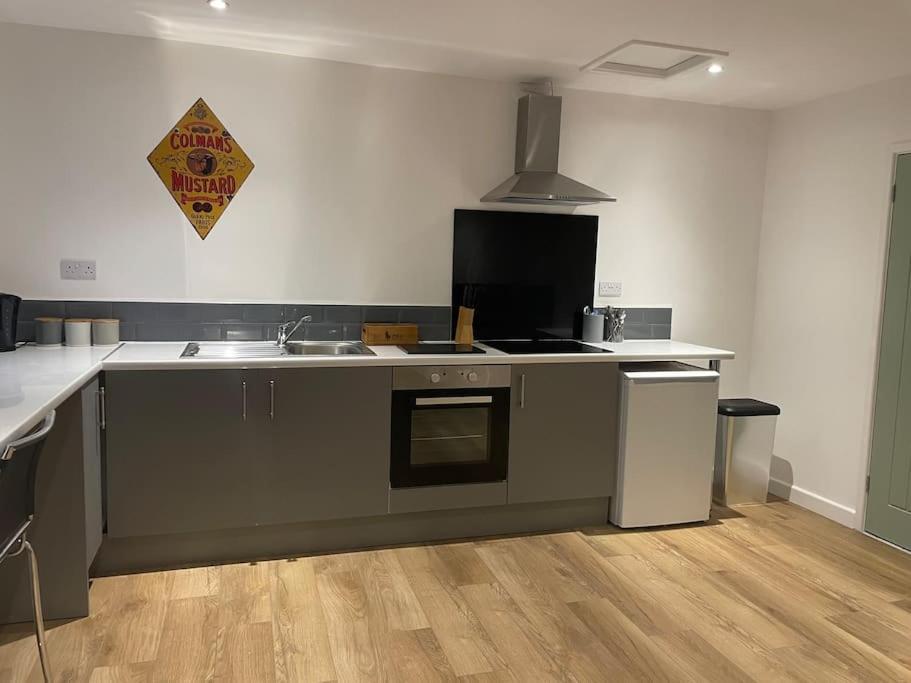 Poplar Holiday Cottage Moulton Chapel Экстерьер фото